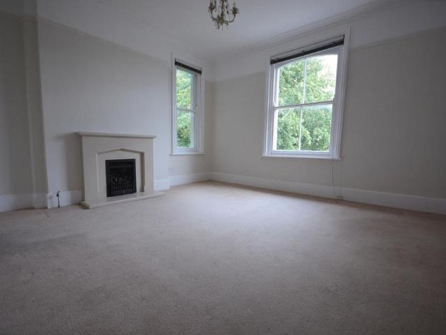 Apartment for rent in St James, Sandown Park