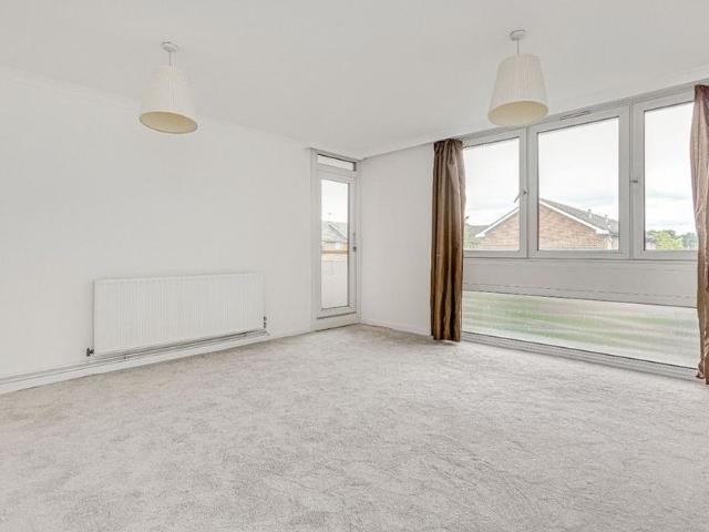 Apartment for rent in Kew, Greater London