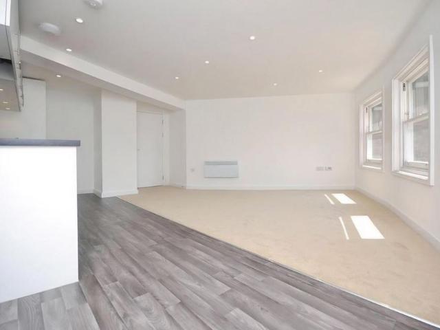 Apartment for rent in Reading