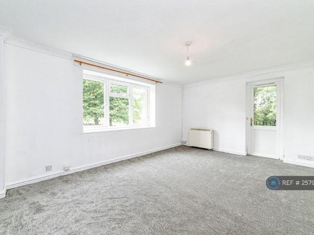 Apartment for rent in Burghfield, Burghfield Common