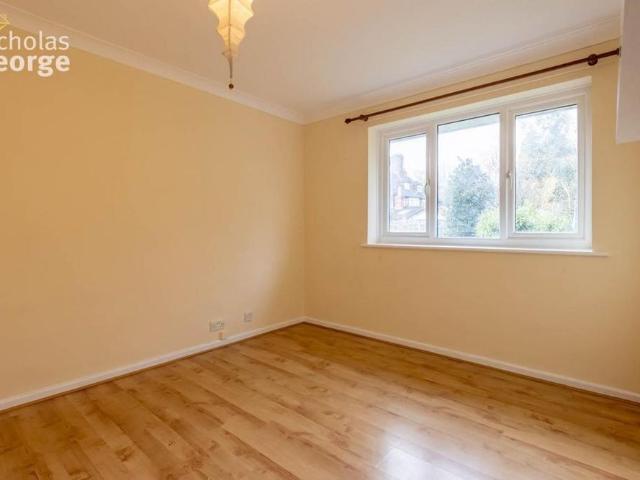 Apartment for rent in Wake Green, Birmingham