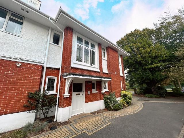 Flat for rent in Boscombe, Bournemouth
