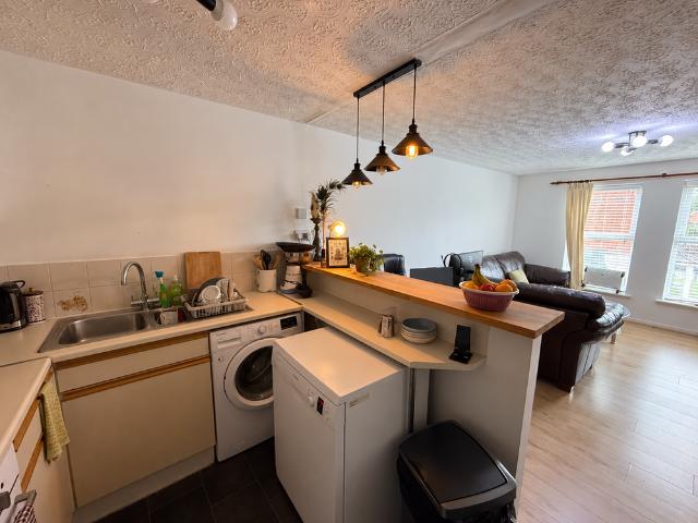 Apartment for rent in Sydenham, Green Close