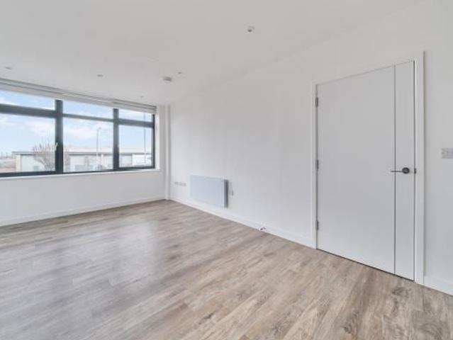 Apartment for rent in Birch Green, Spelthorne