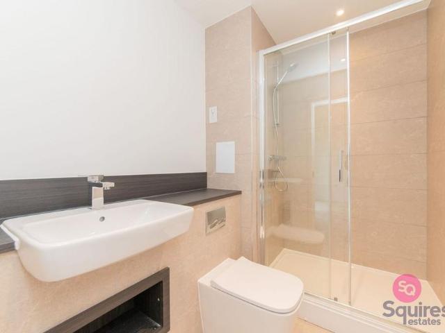 Apartment for rent in Mill Hill, Greater London