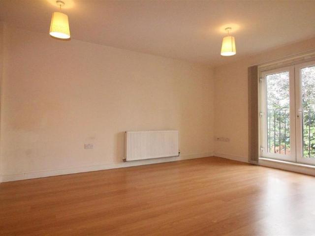 Apartment for rent in Batley, West Yorkshire