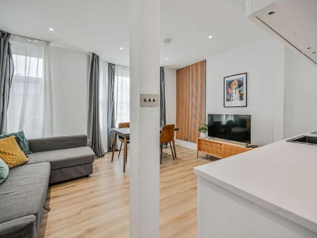 Apartment for rent in Higham Hill, Greater London