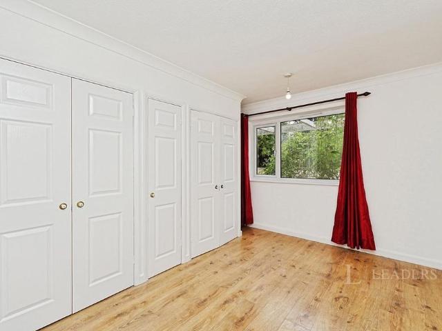Apartment for rent in Crofton, Greater London