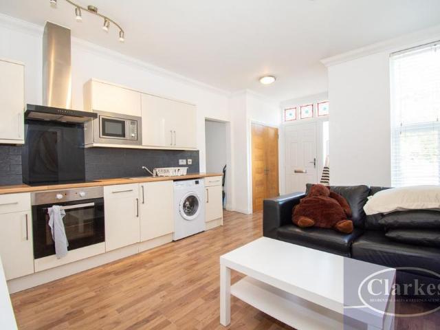 Apartment for rent in Winton, Bournemouth
