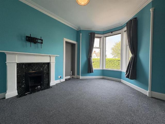 Apartment for rent in Hillyland, Moneydie