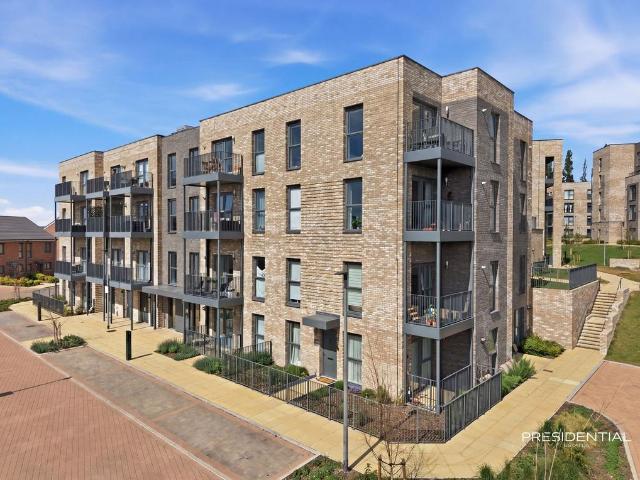 Flat for rent in Epping, Essex
