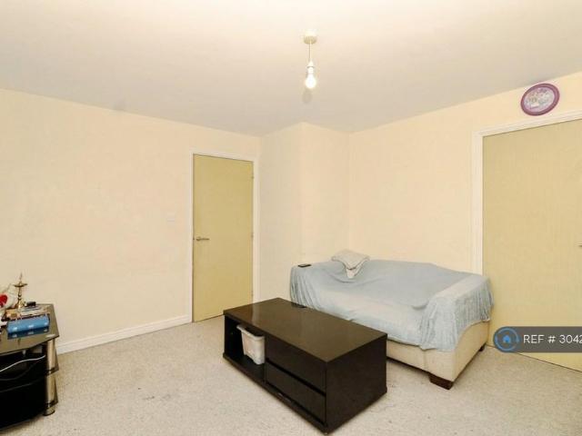 Apartment for rent in Wythenshawe, Manchester