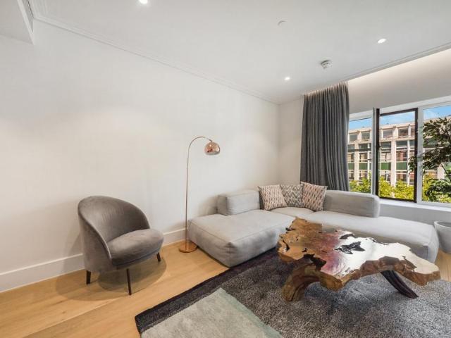 Flat for rent in St Clement Danes, Greater London