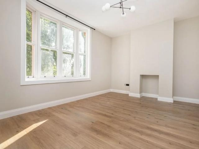 Apartment for rent in London Borough of Richmond upon Thames, Greater London