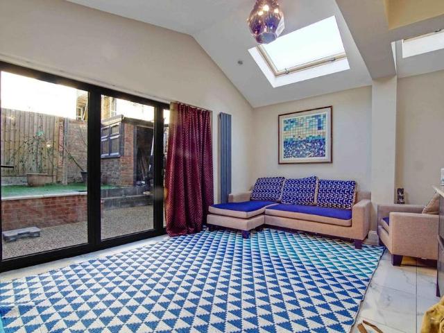 Apartment for rent in Penge, Isle Of Man