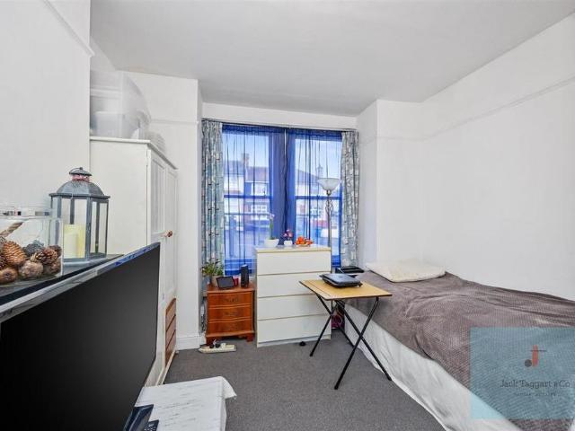 Apartment for rent in Round Hill, Brighton & Hove