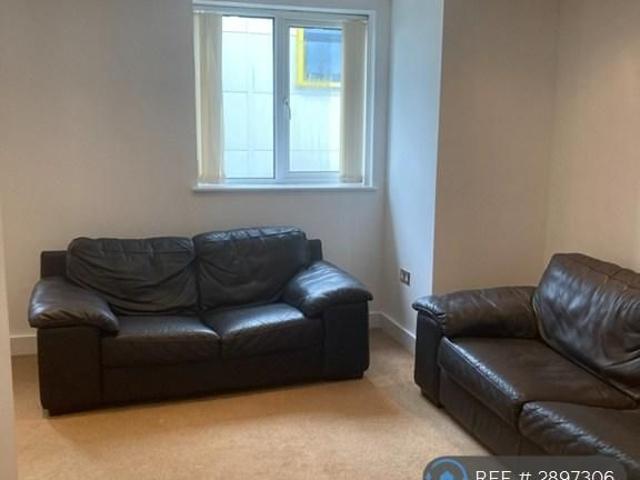 Apartment for rent in Halfway, Dafen