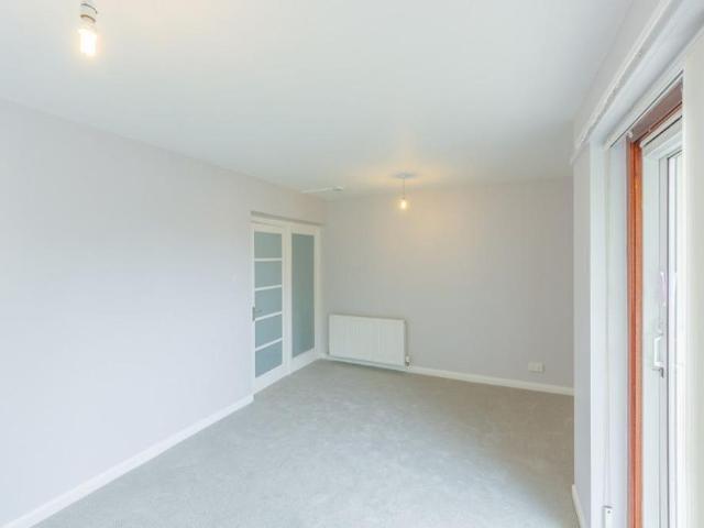 Apartment for rent in Davidson's Mains, Scotland