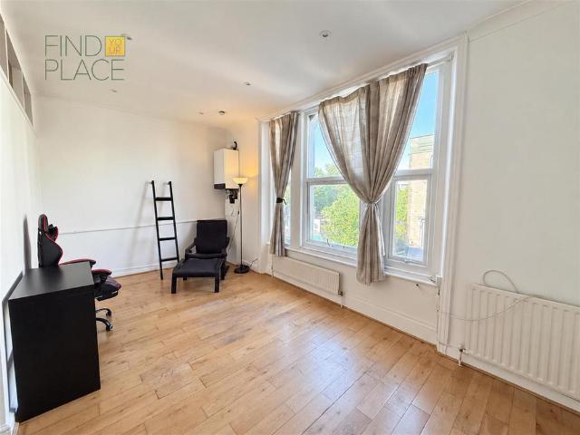 Apartment for rent in Royal Borough of Kensington and Chelsea, Greater London
