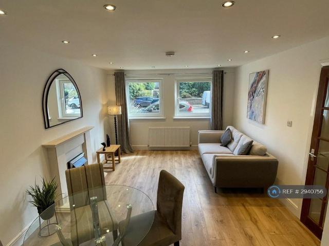 Flat for rent in Comiston, Scotland