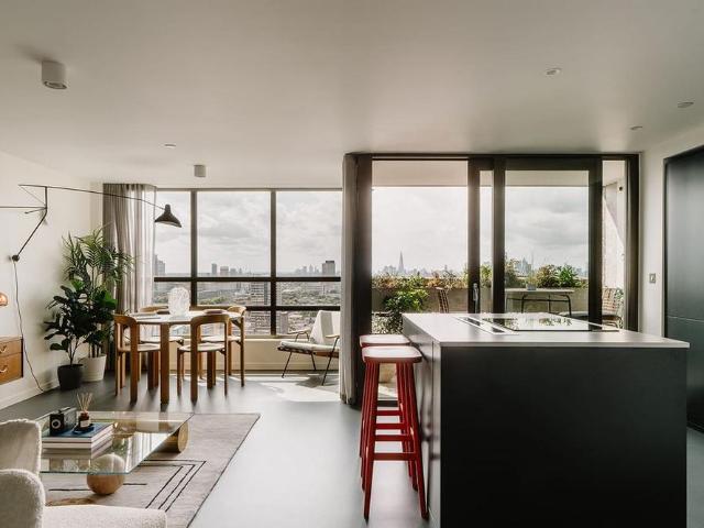 Apartment for rent in Poplar Grove, Greater London