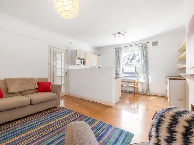 Apartment for rent in London Borough of Croydon, Greater London