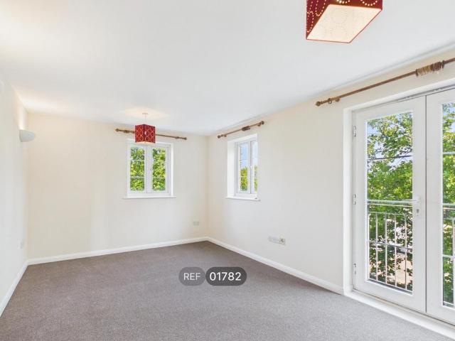 Apartment for rent in Hythe, Fordham Heath