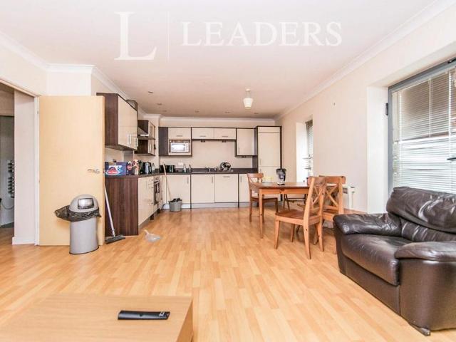 Apartment for rent in Hythe, Colchester