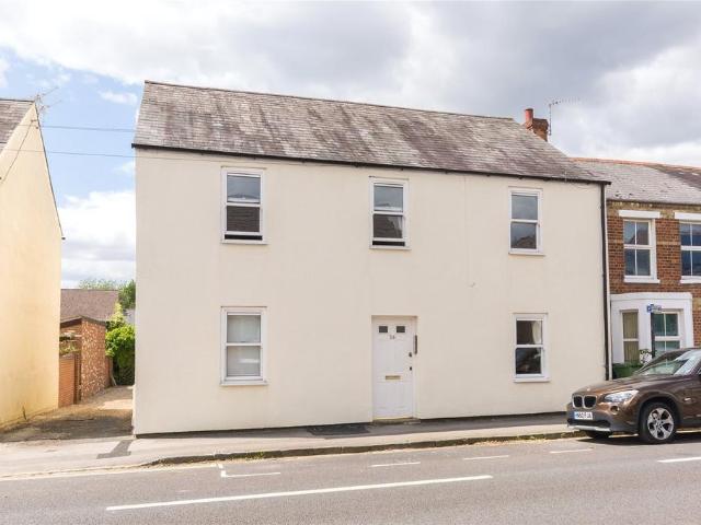 Flat for rent in Highfield, The Slade