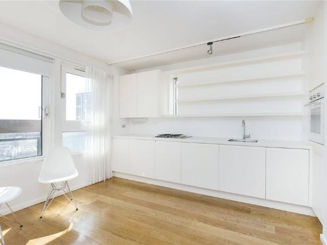 Flat for rent in Battersea, Greater London