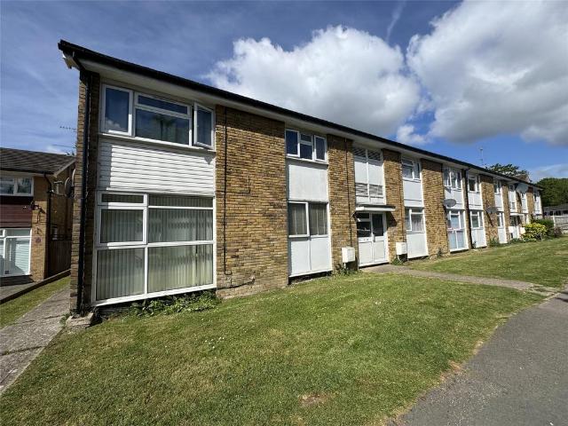 Flat for rent in Oxted, Hillview