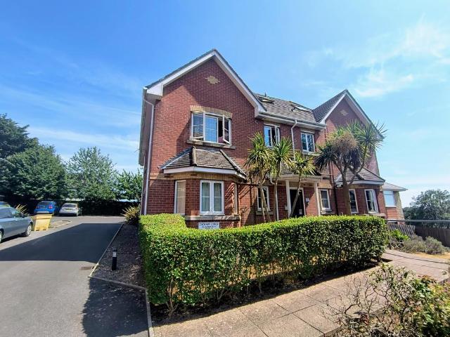 Flat for rent in Poole
