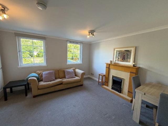 Apartment for rent in Stenhouse, Scotland