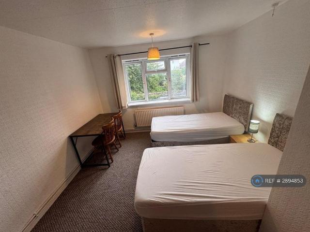 Apartment for rent in Elmfield, Leicestershire