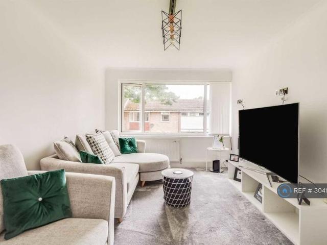 Apartment for rent in Eightlands, Dewsbury