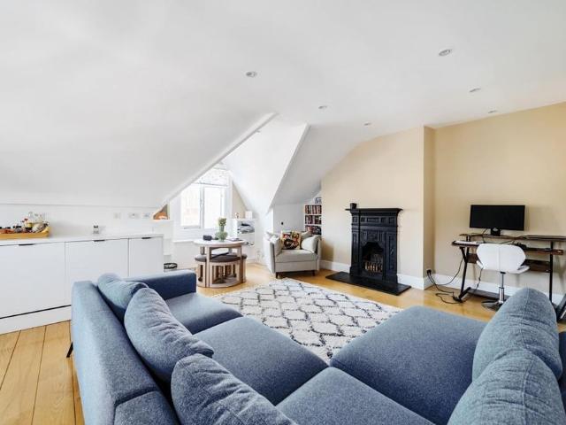 Apartment for rent in London Borough of Camden, Greater London