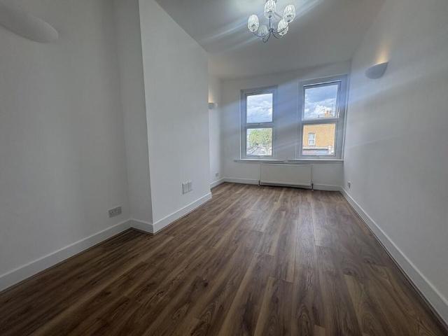 Apartment for rent in Lower Edmonton, Greater London