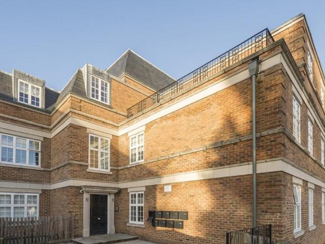 Flat for rent in Chislehurst, Bickley