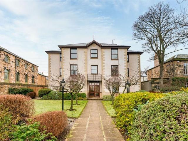 Flat for rent in Bellfield, Portobello