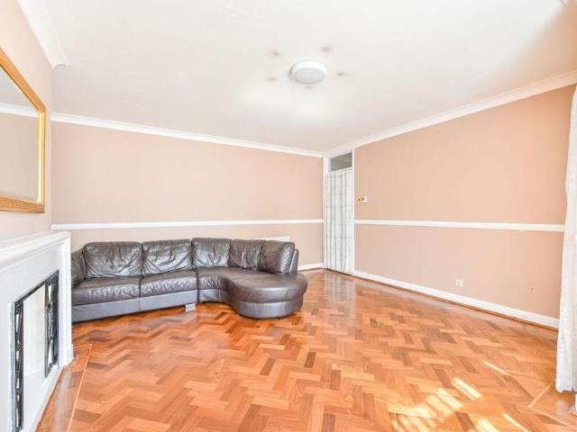 Apartment for rent in Preston, Greater London