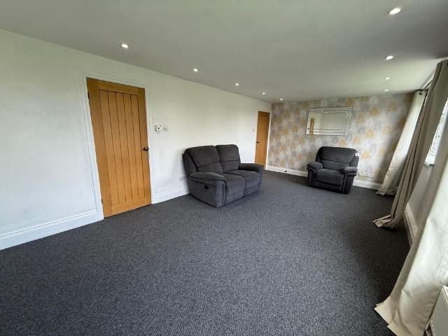 Apartment for rent in Elmdon, West Midlands