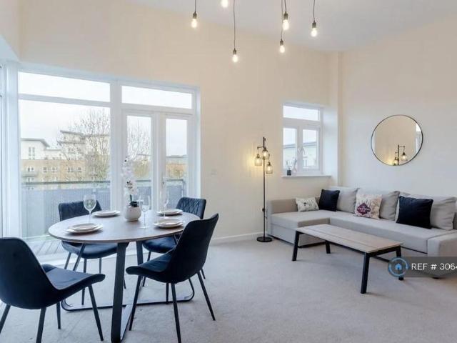 Apartment for rent in Cassio Metro, Watford