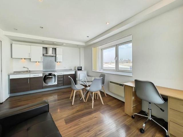 Apartment for rent in Arena Quarter, Leeds