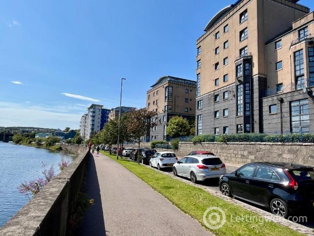 Apartment for rent in Ferryhill, Ballindoch