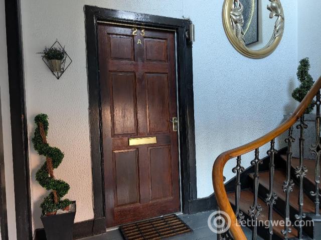 Apartment for rent in Montrose, Barracks
