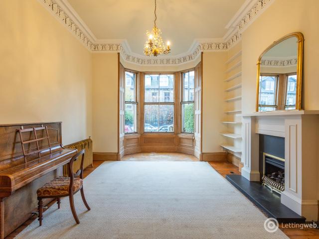 Apartment for rent in Leith, Scotland