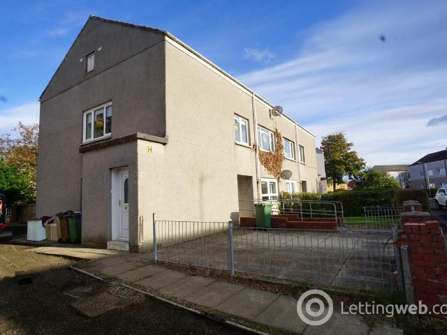 Apartment for rent in Penilee, Scotland