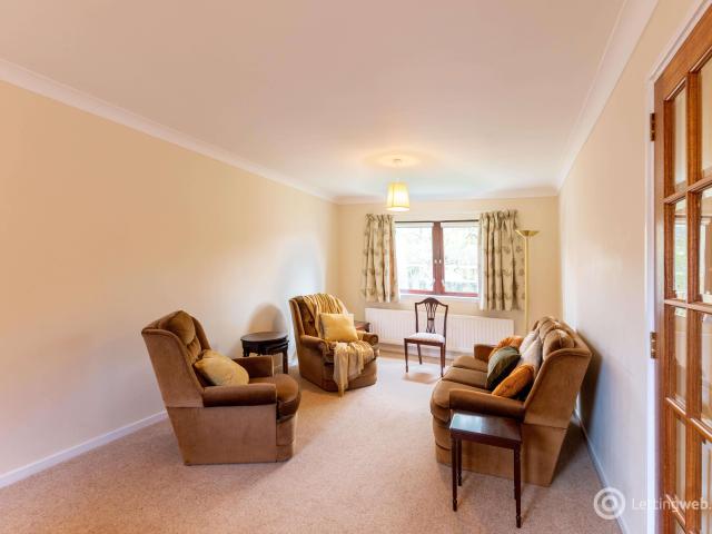 Apartment for rent in Comiston, Scotland