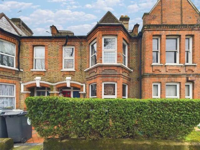 Apartment for rent in Higham Hill, London Borough of Waltham Forest