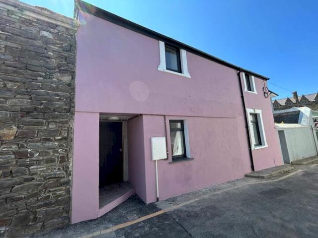 Apartment for rent in Waun Fawr, Wales